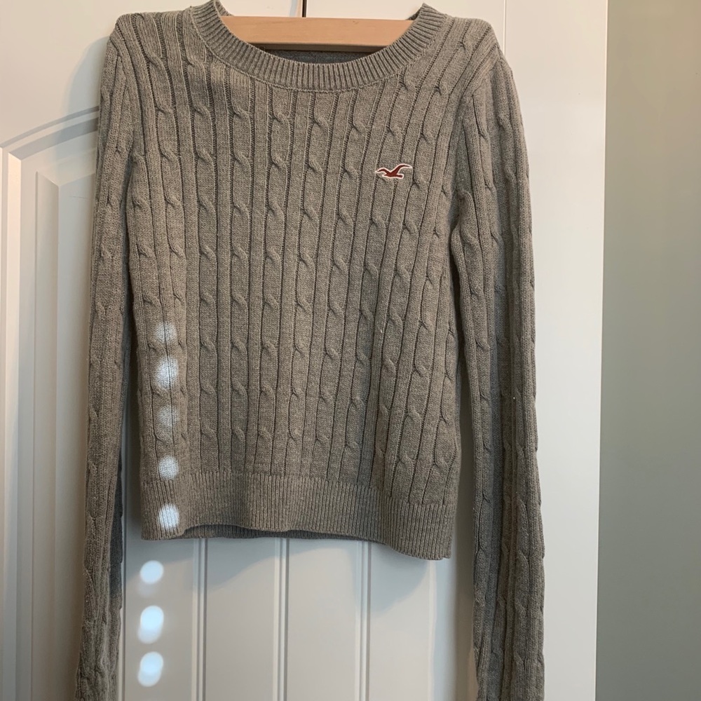 Hollister Gray Cable Knit Sweater